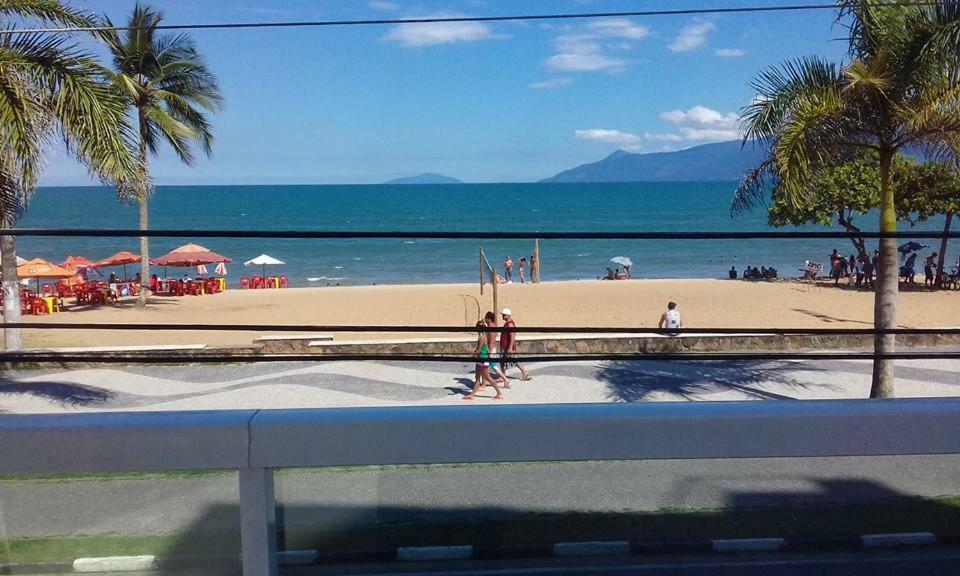 Ap Na Avenida Da Praia Caraguatatuba Bagian luar foto